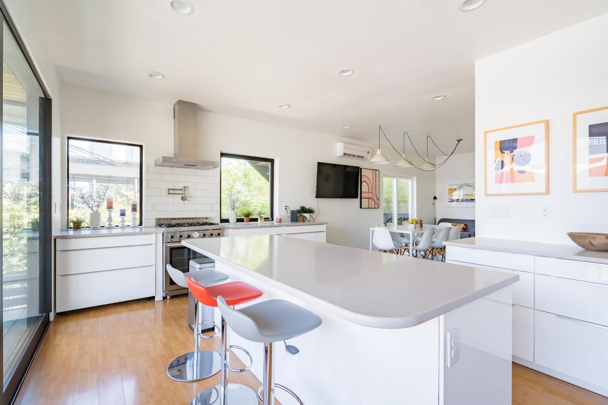 - Portland's Finest - Luxury Pearl District 4 Br Apartment *